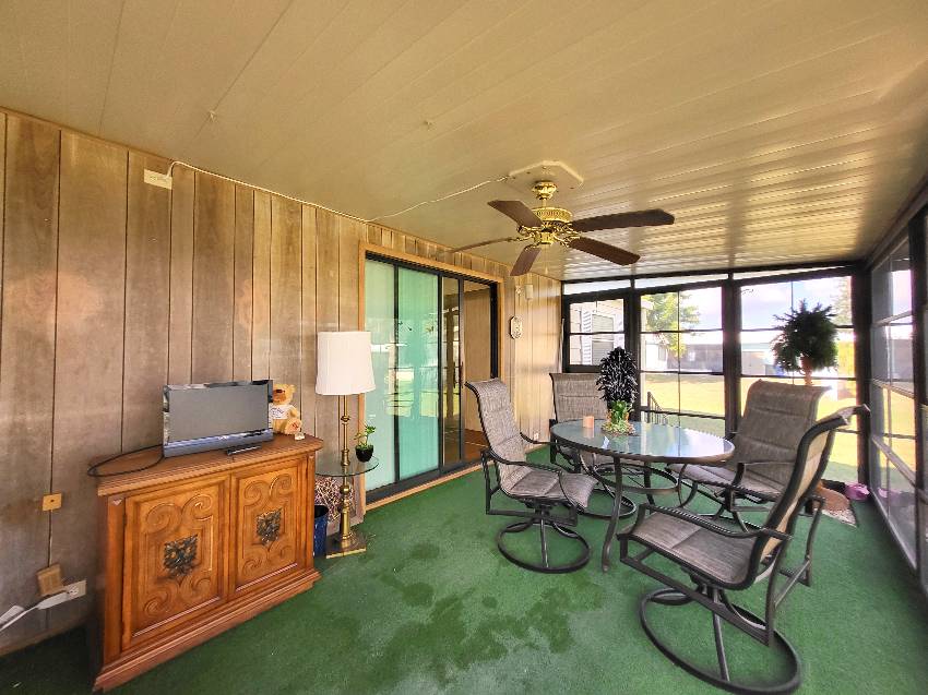 5467 Yarmouth Lane a Sarasota, FL Mobile or Manufactured Home for Sale